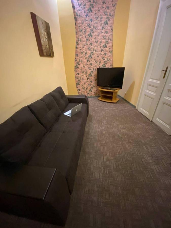 Apartment Veronica In Center Lviv Exterior photo